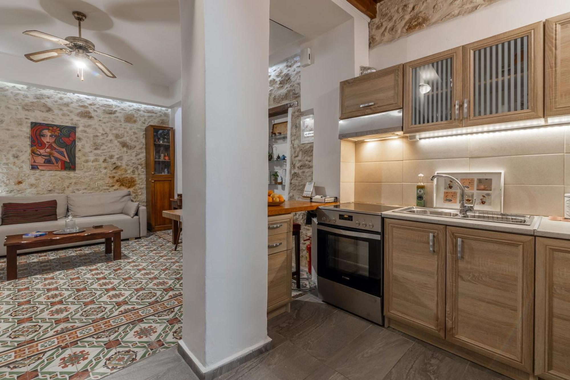Malama'S Maisonette At The Historic Center Heraklion Exteriör bild